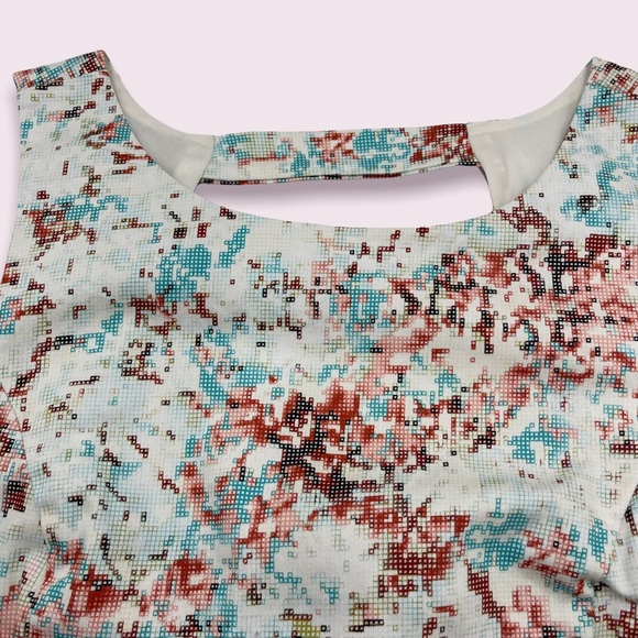 LORI M COLLECTION|Back cut out dress,design looks like pixelated cherry blossoms - Picture 11 of 14